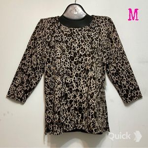 M - NWT Croft & Barrow Animal Puff Print Shirt